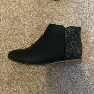 Cat and jack girls black booties